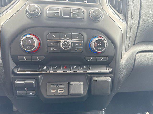 Photo of 2022 Silver Ice Metallic Chevrolet Silverado 2500
