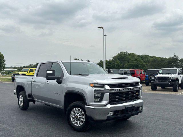 Photo of 2022 Silver Ice Metallic Chevrolet Silverado 2500