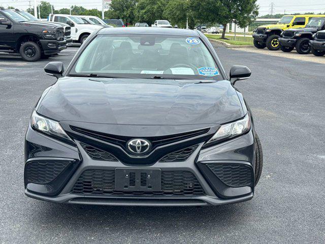 Photo of 2023 Midnight Black Metallic Toyota Camry