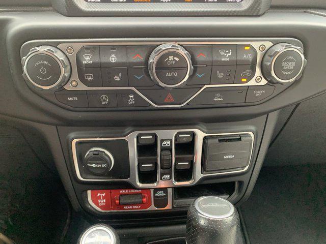 Photo of 2022 Black Clearcoat Jeep Gladiator