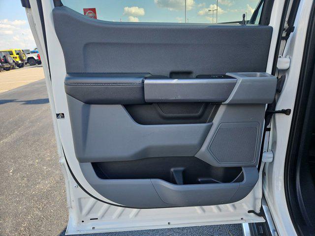 Photo of 2022 Oxford White Ford F-150