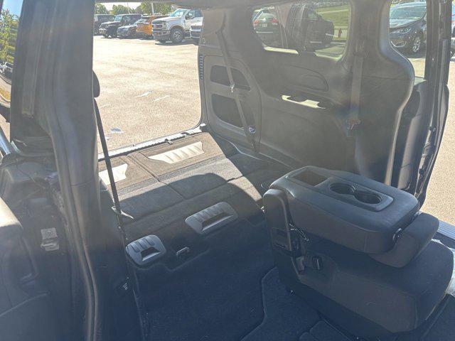 Photo of 2021 Granite Crystal Metallic Clearcoat Chrysler Pacifica