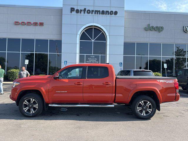 Photo of 2016 Barcelona Red Metallic Toyota Tacoma