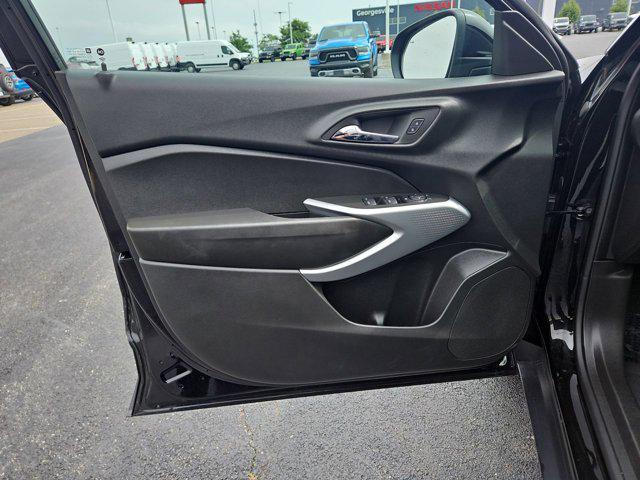 Photo of 2024 Mosaic Black Metallic Chevrolet Trax