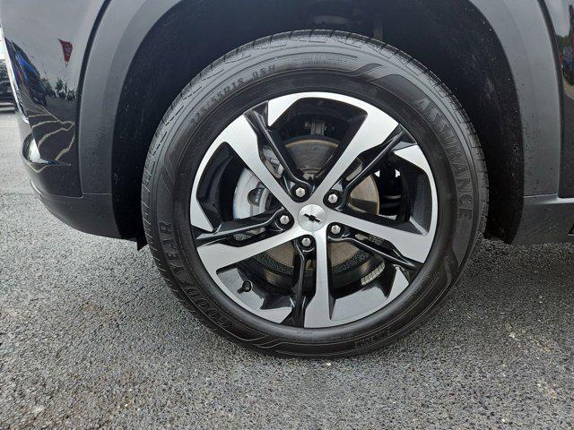 Photo of 2024 Mosaic Black Metallic Chevrolet Trax