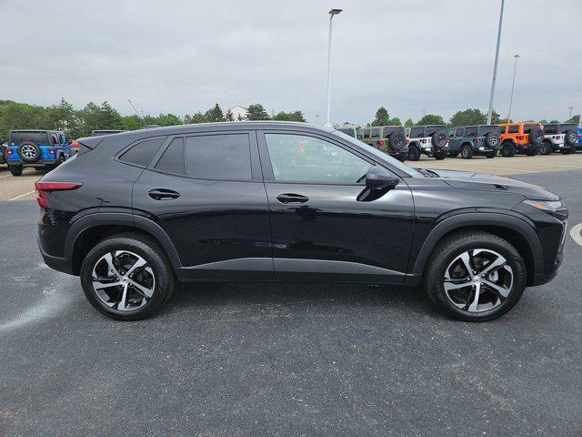 Photo of 2024 Mosaic Black Metallic Chevrolet Trax