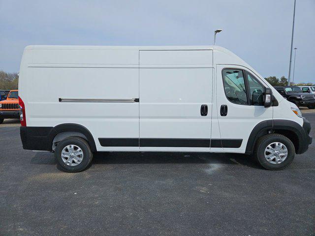 Photo of 2025 Bright White Clearcoat RAM ProMaster 2500
