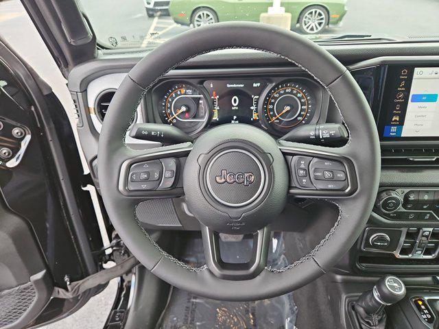 Photo of 2025 Black Clearcoat Jeep Gladiator