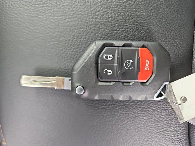 Photo of 2025 Black Clearcoat Jeep Gladiator