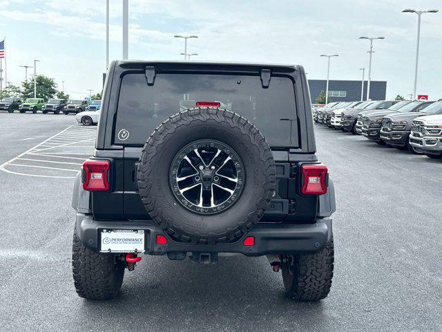 Photo of 2024 Black Clearcoat Jeep Wrangler