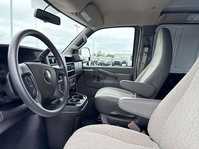 Photo of 2024 Summit White Chevrolet Express 2500