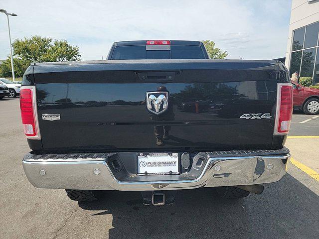 Photo of 2017 Brilliant Black Crystal Pearlcoat RAM 2500