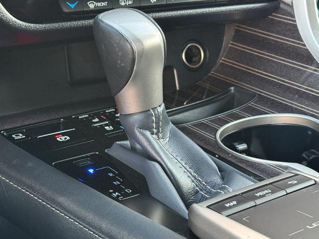 Photo of 2020 Nebula Gray Pearl Lexus RX 350