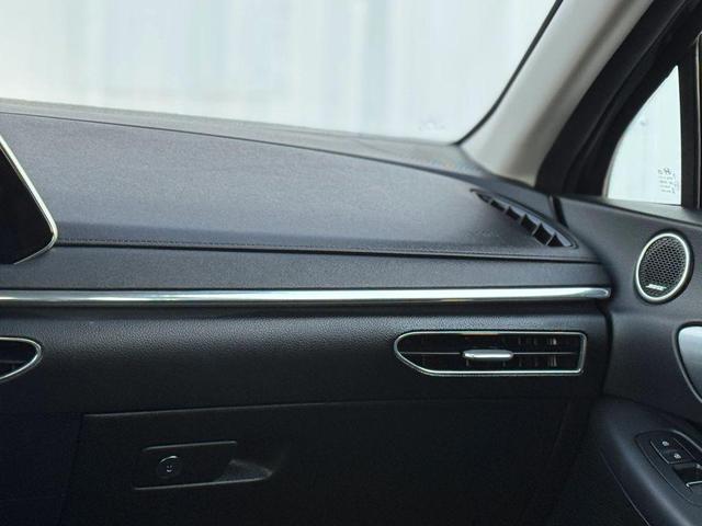 Photo of 2021 Gray Hyundai SONATA