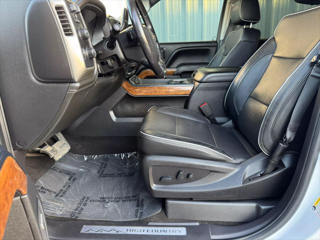 Photo of 2018 Iridescent Pearl Tricoat Chevrolet Silverado 1500