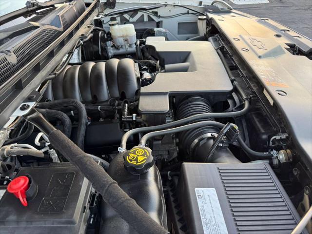 Photo of 2018 Iridescent Pearl Tricoat Chevrolet Silverado 1500