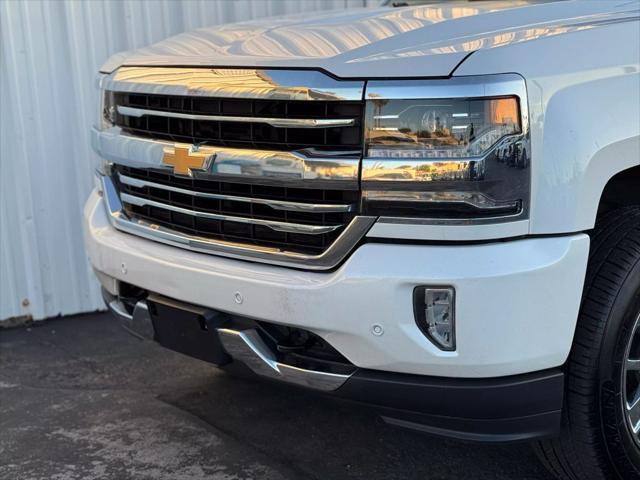 Photo of 2018 Iridescent Pearl Tricoat Chevrolet Silverado 1500