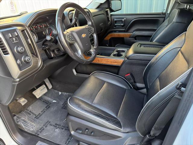 Photo of 2018 Iridescent Pearl Tricoat Chevrolet Silverado 1500