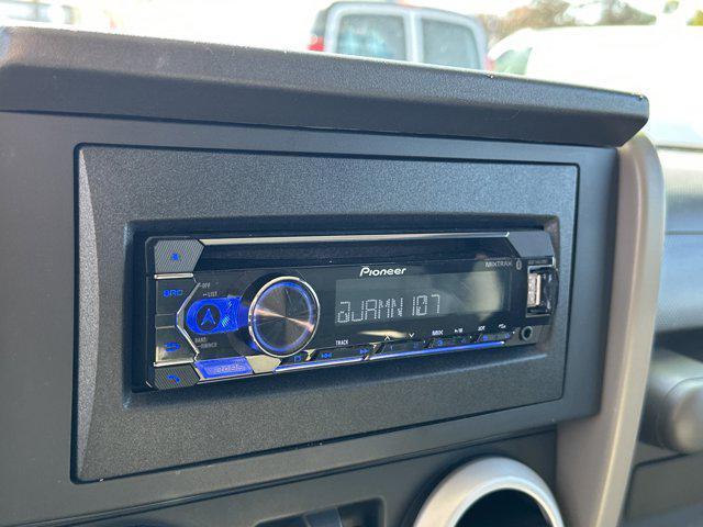Photo of 2008 Red Rock Crystal Pearl Jeep Wrangler