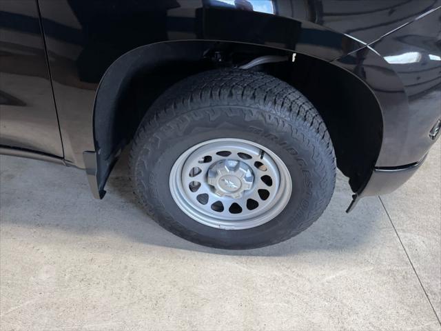 Photo of 2022 Black Chevrolet Silverado 1500