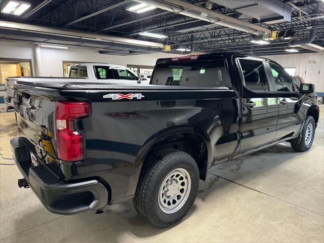 Photo of 2022 Black Chevrolet Silverado 1500