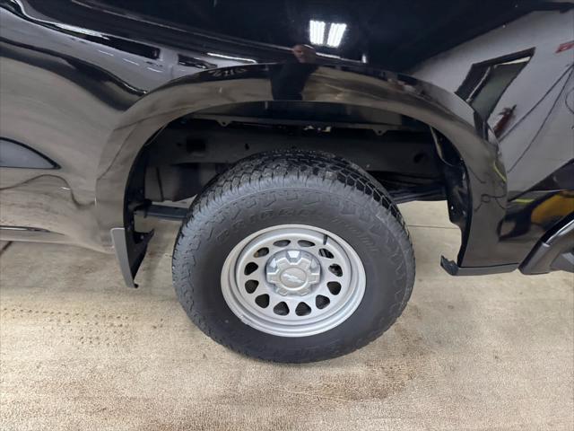 Photo of 2022 Black Chevrolet Silverado 1500