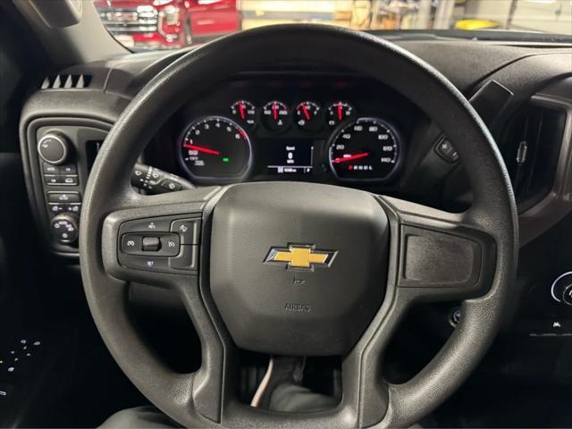 Photo of 2022 Black Chevrolet Silverado 1500