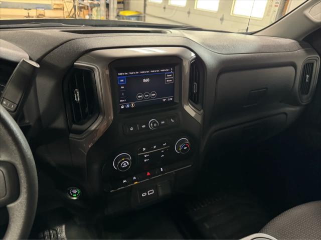 Photo of 2022 Black Chevrolet Silverado 1500