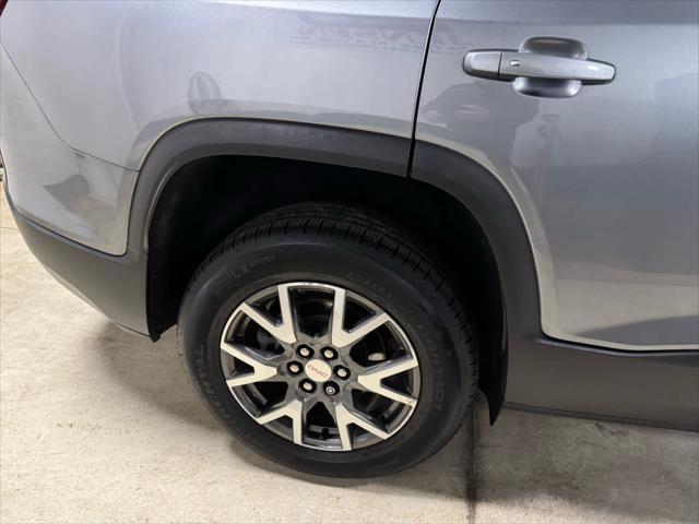 Photo of 2022 Satin Steel Metallic GMC Acadia