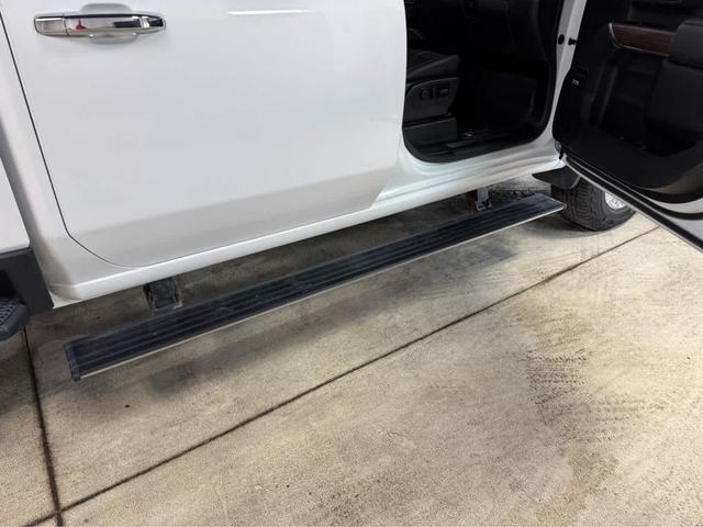 Photo of 2022 Summit White Chevrolet Silverado 3500
