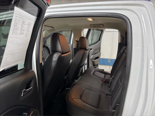 Photo of 2018 Summit White Chevrolet Colorado