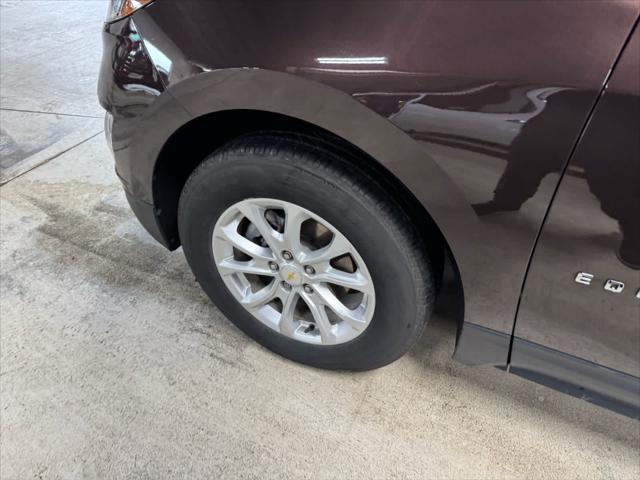 Photo of 2020 Chocolate Metallic Chevrolet Equinox