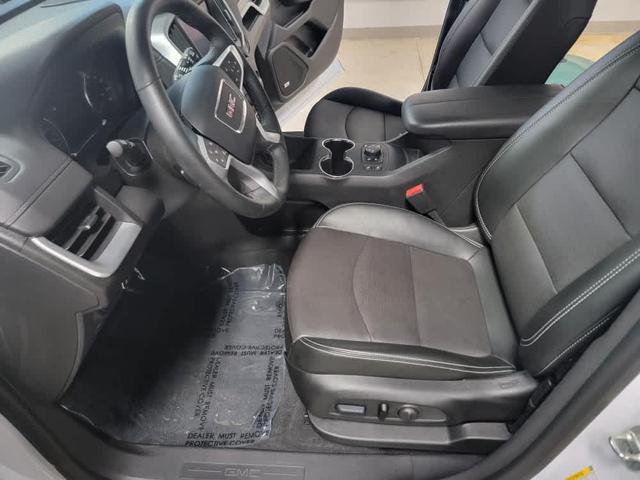 Photo of 2024 White Frost Tricoat GMC Terrain