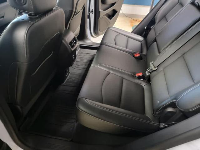 Photo of 2024 White Frost Tricoat GMC Terrain