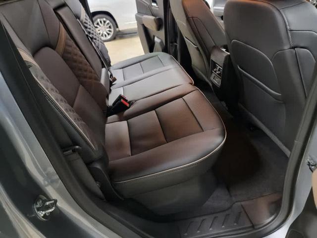 Photo of 2026 Sterling Metallic GMC Canyon