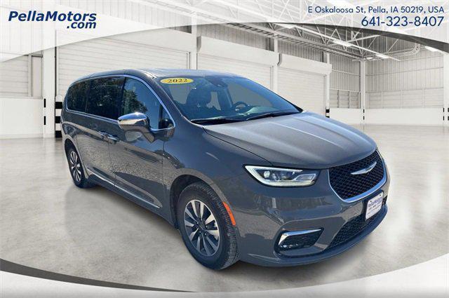 2022 Chrysler Pacifica Hybrid