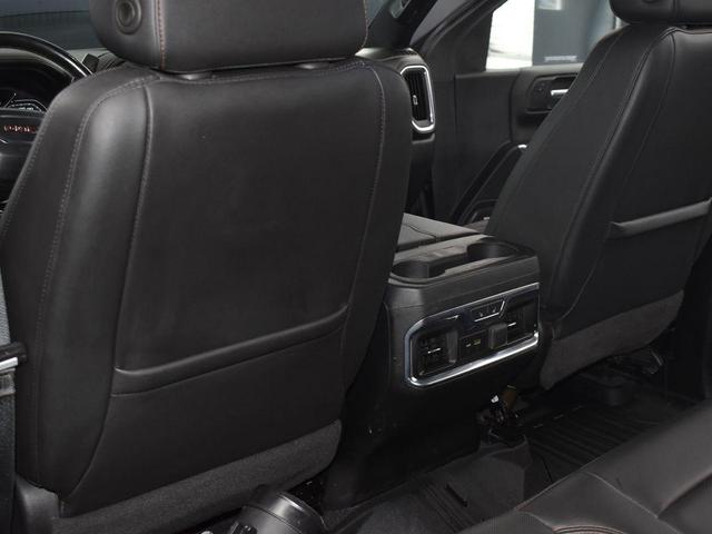 Photo of 2020 Pacific Blue Metallic GMC Sierra 1500