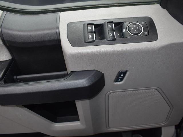 Photo of 2017 Blue Jeans Metallic Ford F-150