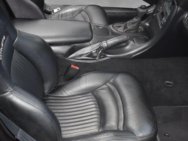 Photo of 2000 Onyx Black Metallic Chevrolet Corvette
