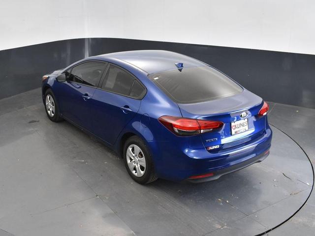 Photo of 2018 Deep Sea Blue Kia Forte