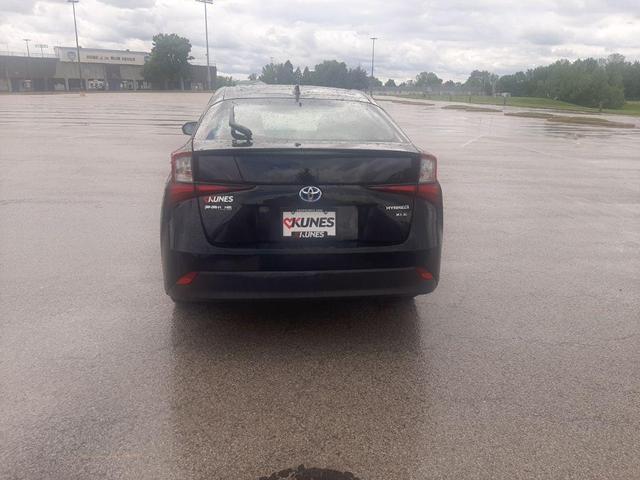 Photo of 2019 Midnight Black Metallic Toyota Prius