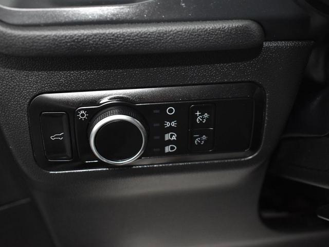Photo of 2023 Gray Metallic Ford Escape