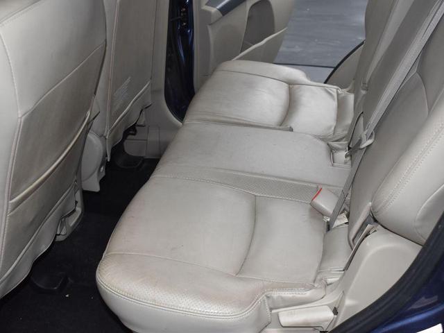 Photo of 2007 Deep Blue Metallic Mitsubishi Outlander