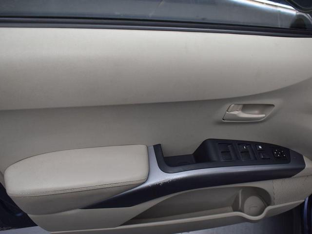 Photo of 2007 Deep Blue Metallic Mitsubishi Outlander