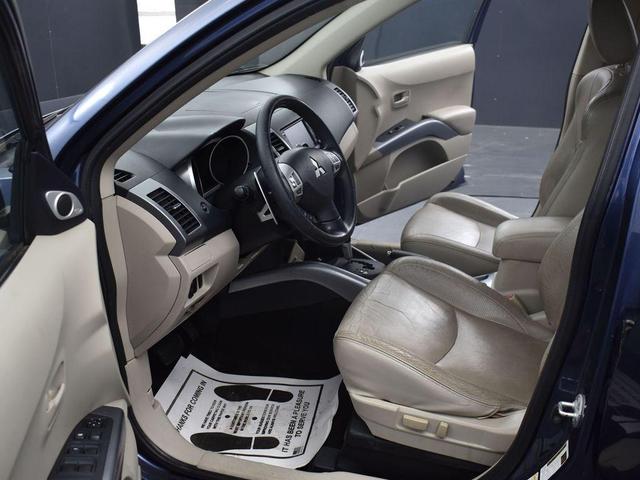 Photo of 2007 Deep Blue Metallic Mitsubishi Outlander