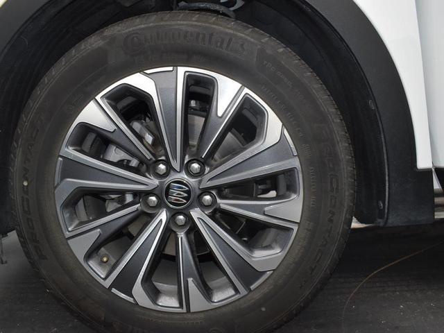 Photo of 2024 Summit White Buick Envision