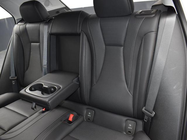Photo of 2024 Summit White Buick Envision