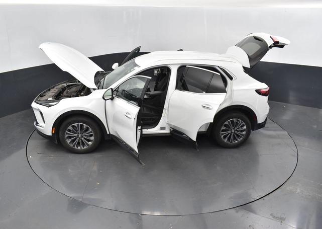 Photo of 2024 Summit White Buick Envision