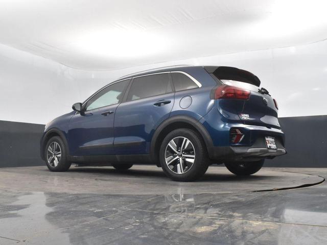 Photo of 2021 Deep Cerulean Kia Niro