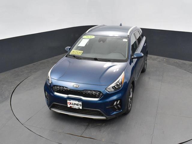 Photo of 2021 Deep Cerulean Kia Niro